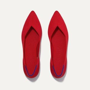 Rothy’s pointed toe shoe in red size 8